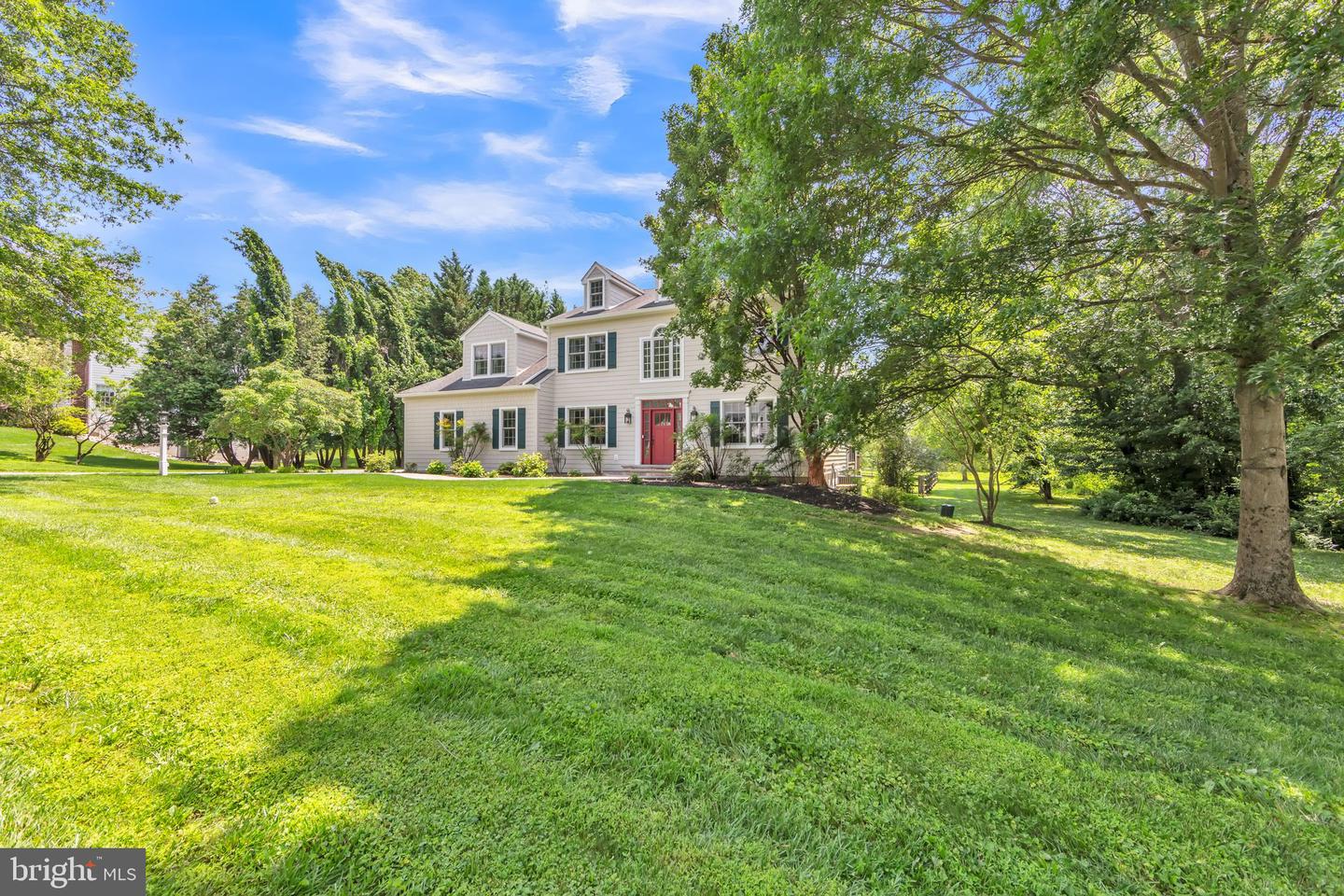 5 Yarmouth Ln