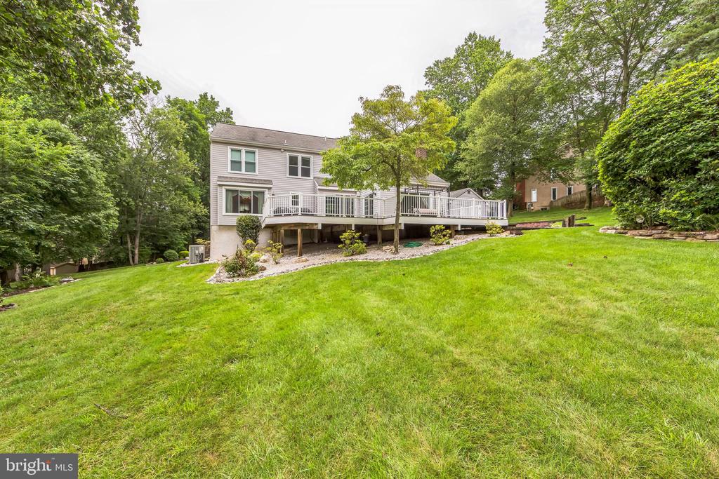 204 Hickory Dr