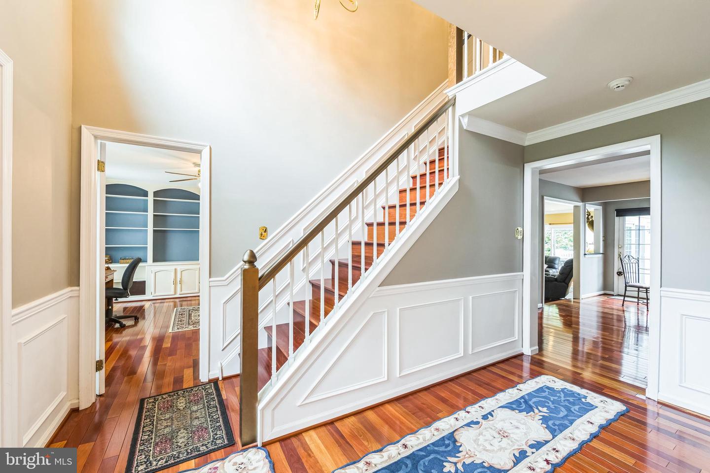 204 Hickory Dr