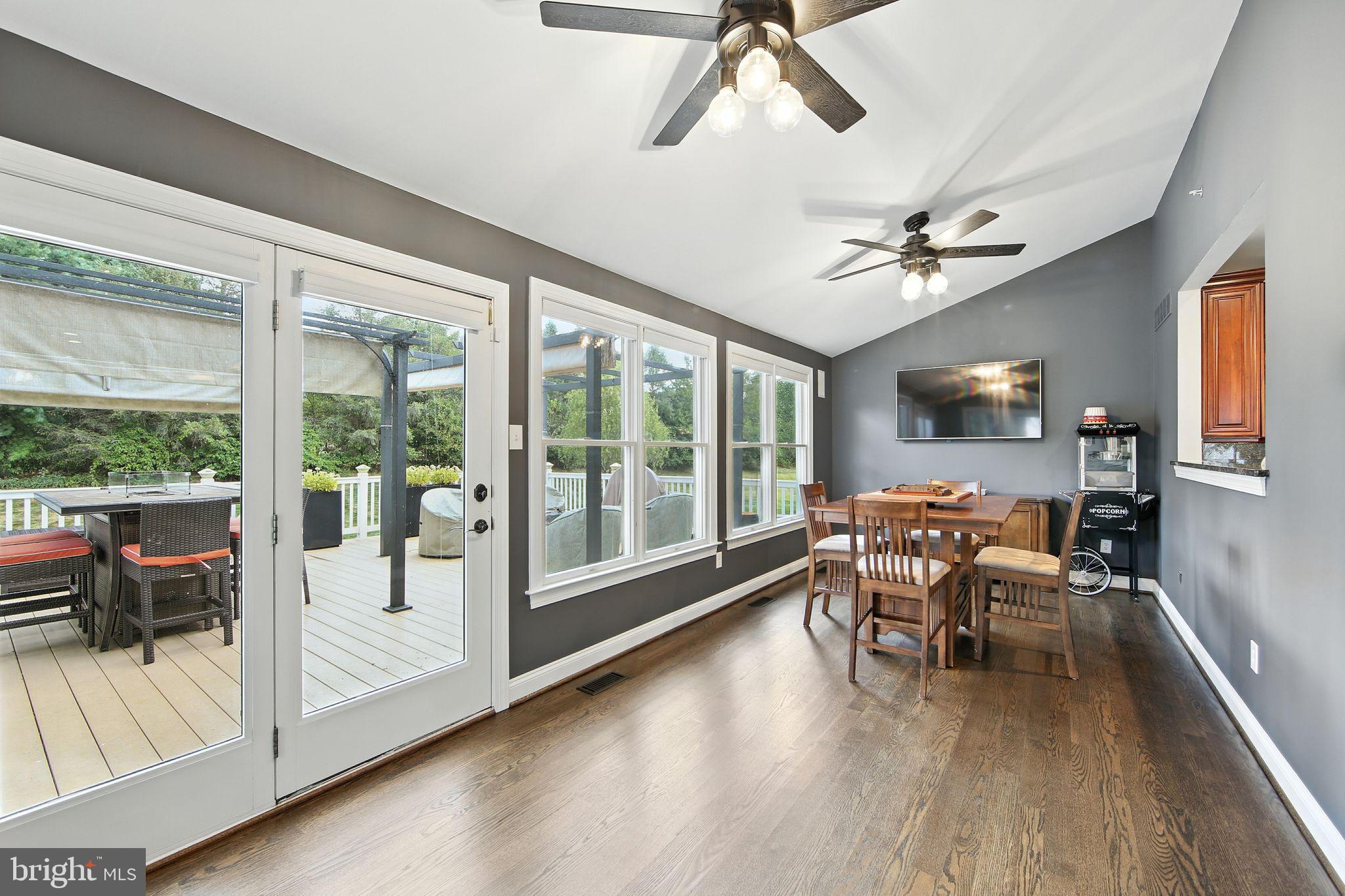 306 LANDERS COURT
