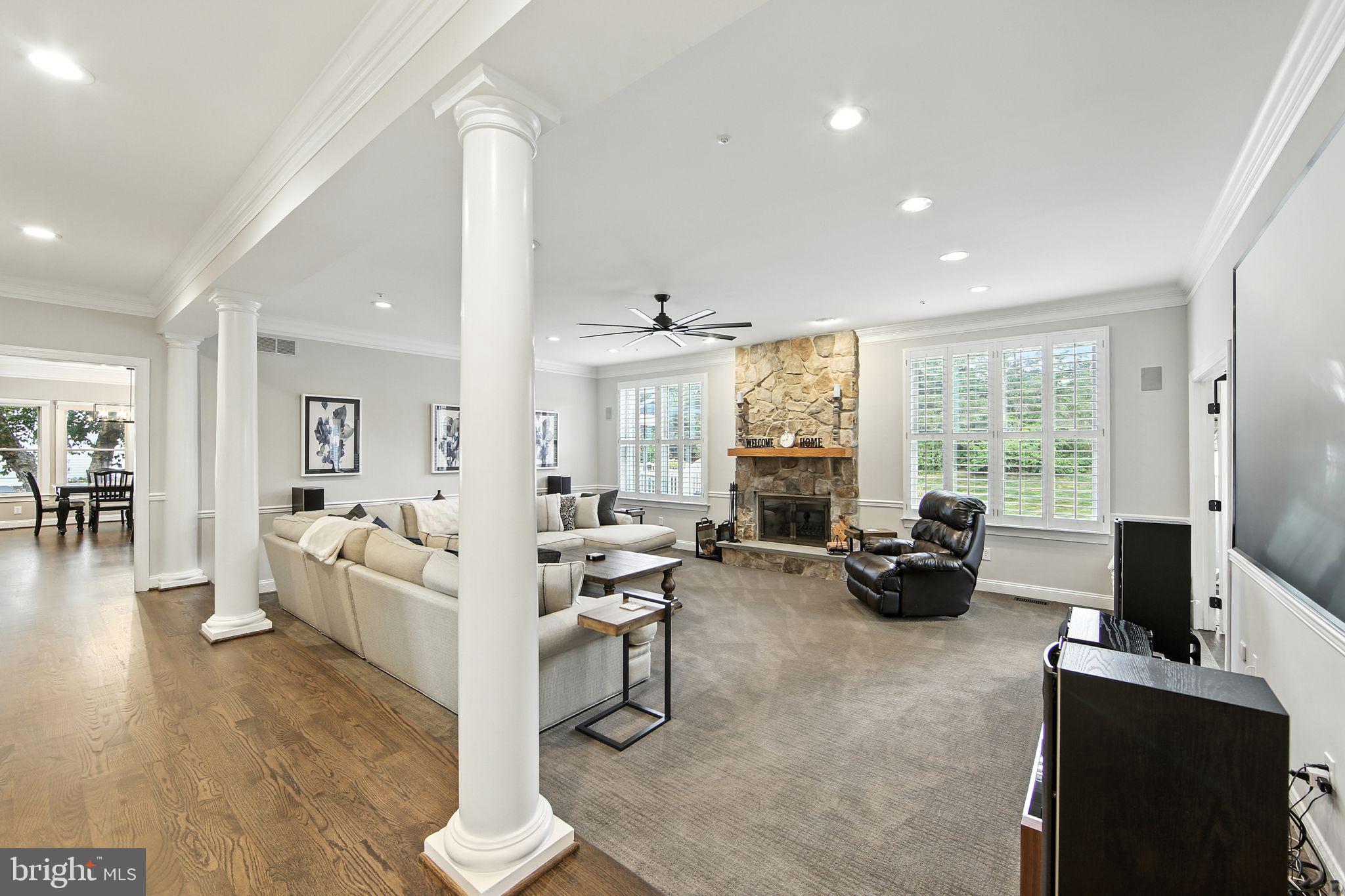 306 LANDERS COURT