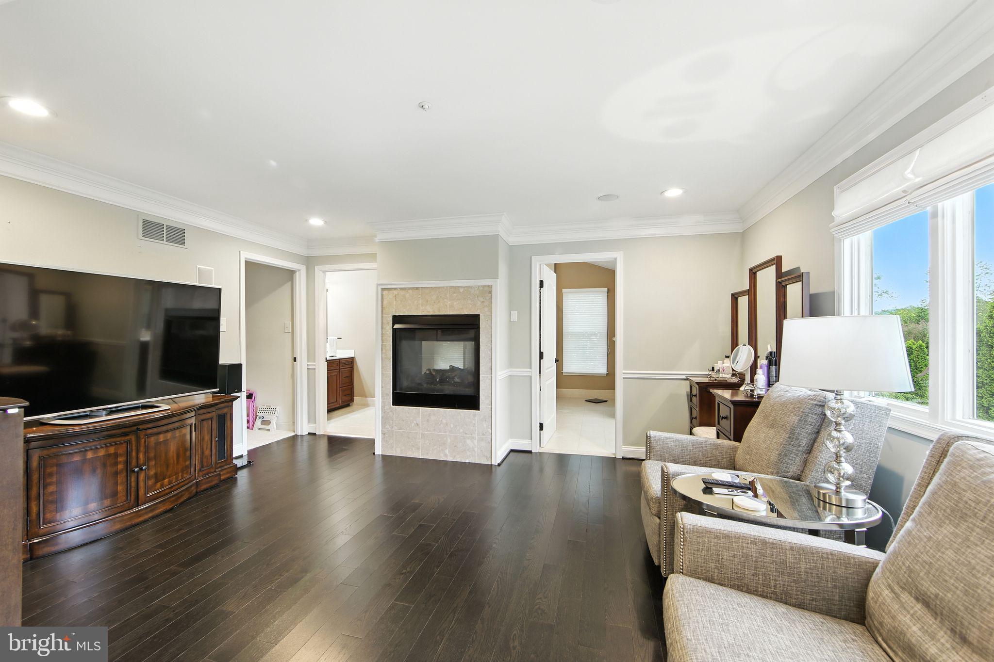 306 LANDERS COURT