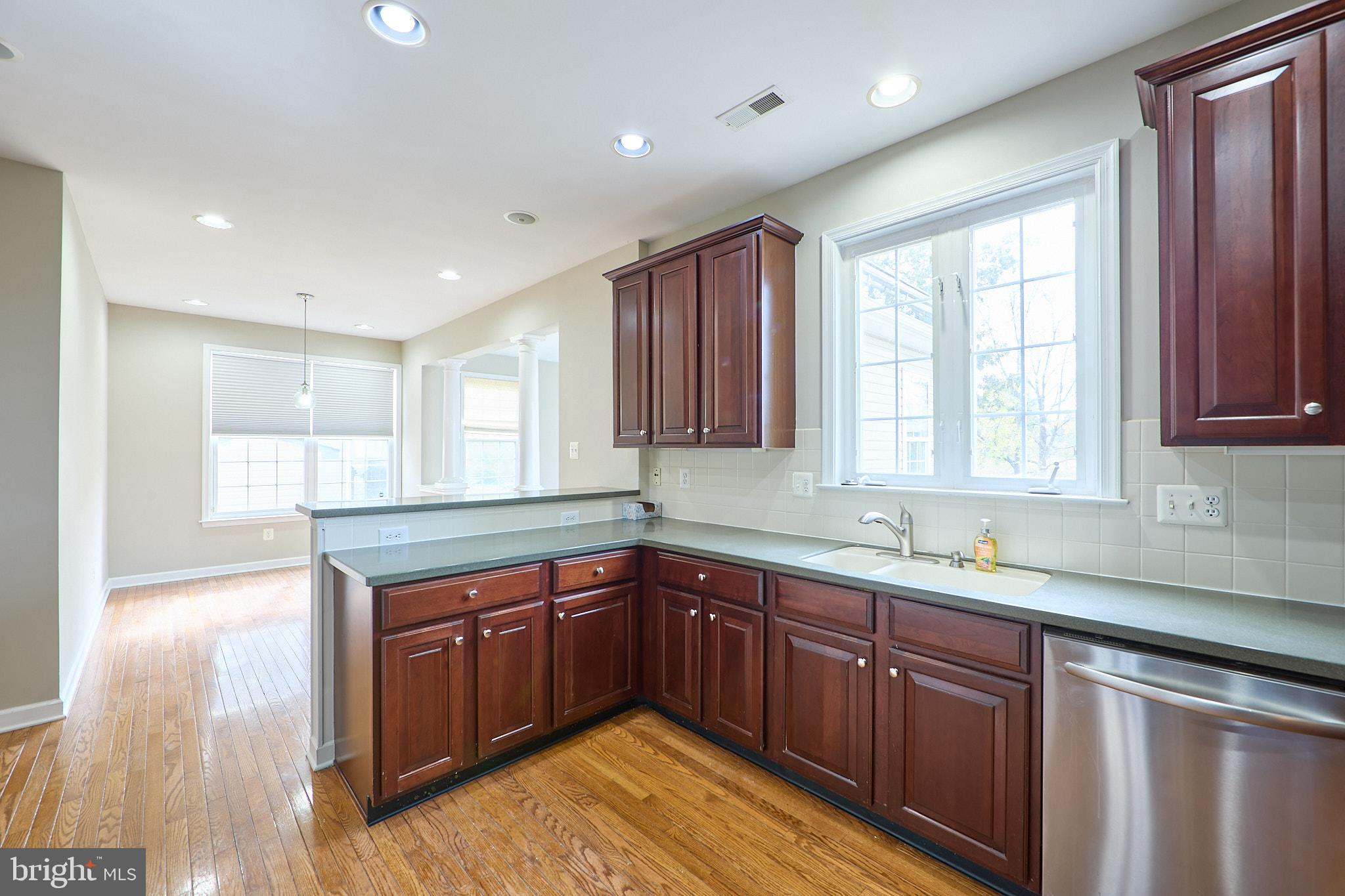 112 LINDLEY LANE