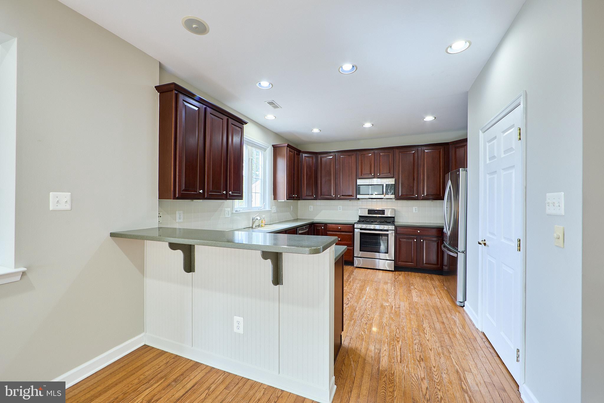 112 LINDLEY LANE