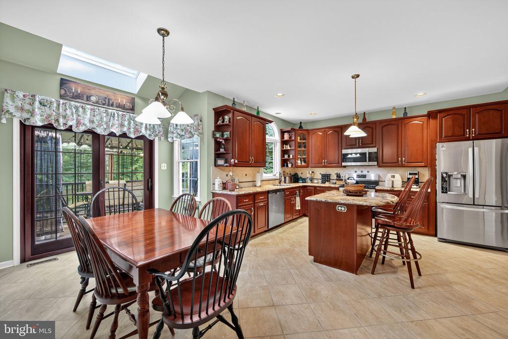 38 YARMOUTH LANE