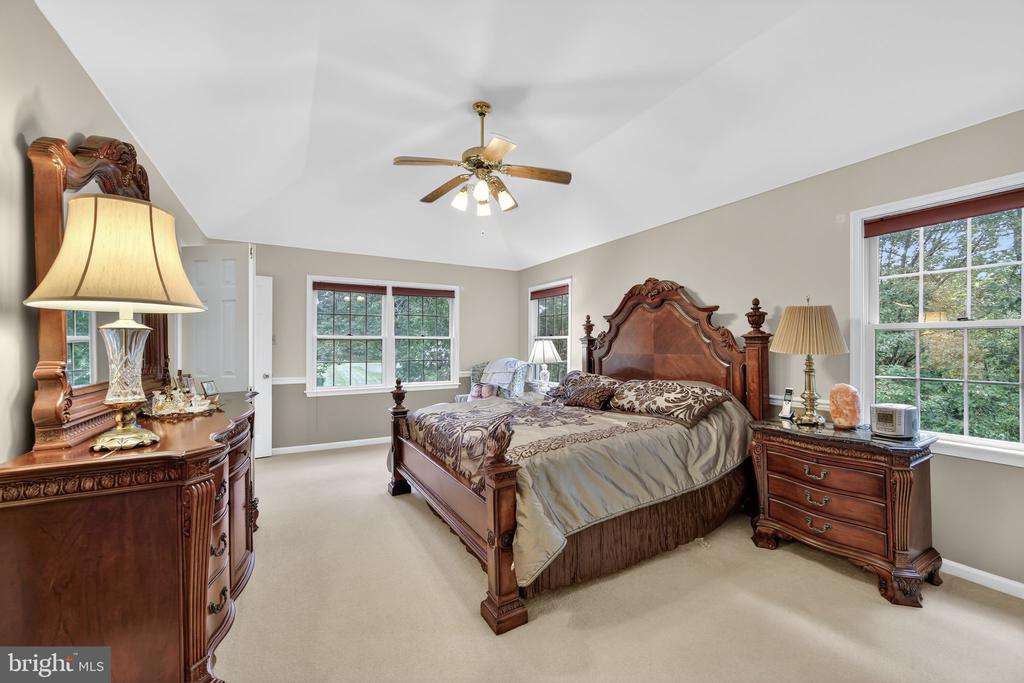 38 YARMOUTH LANE