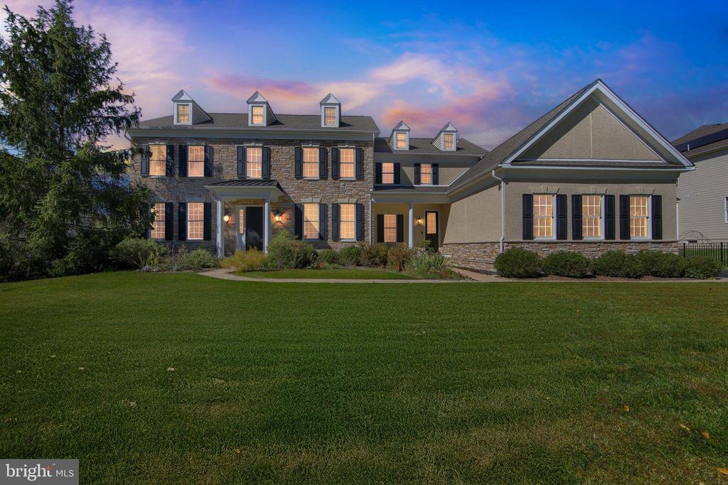 2114 FERNCROFT LANE