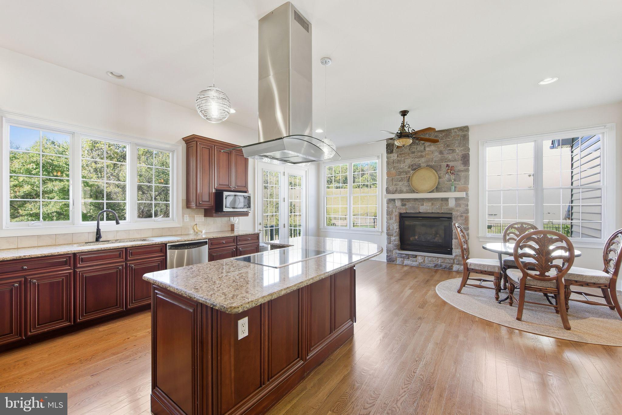 2114 FERNCROFT LANE