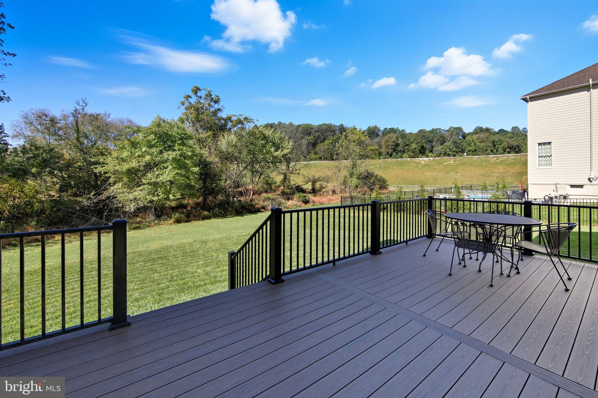 2114 FERNCROFT LANE