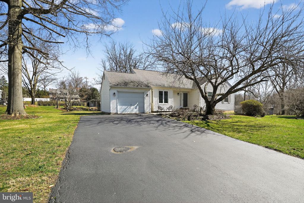 604 LORIENT DRIVE