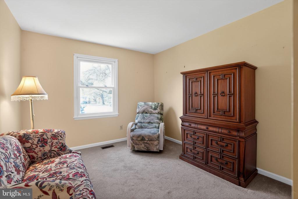 604 LORIENT DRIVE