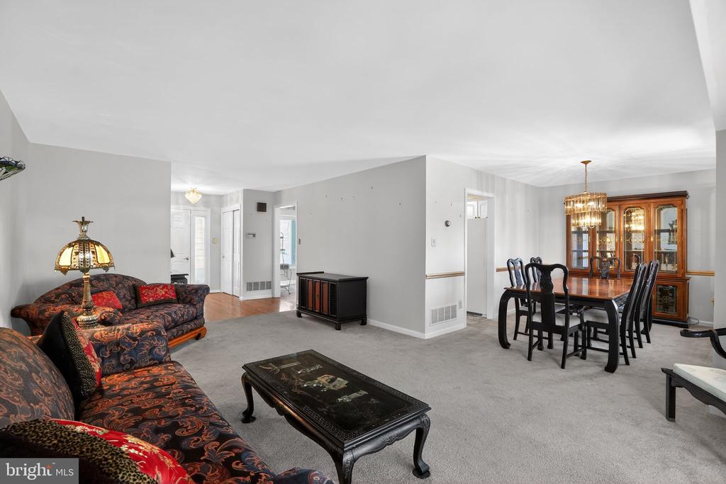 604 LORIENT DRIVE
