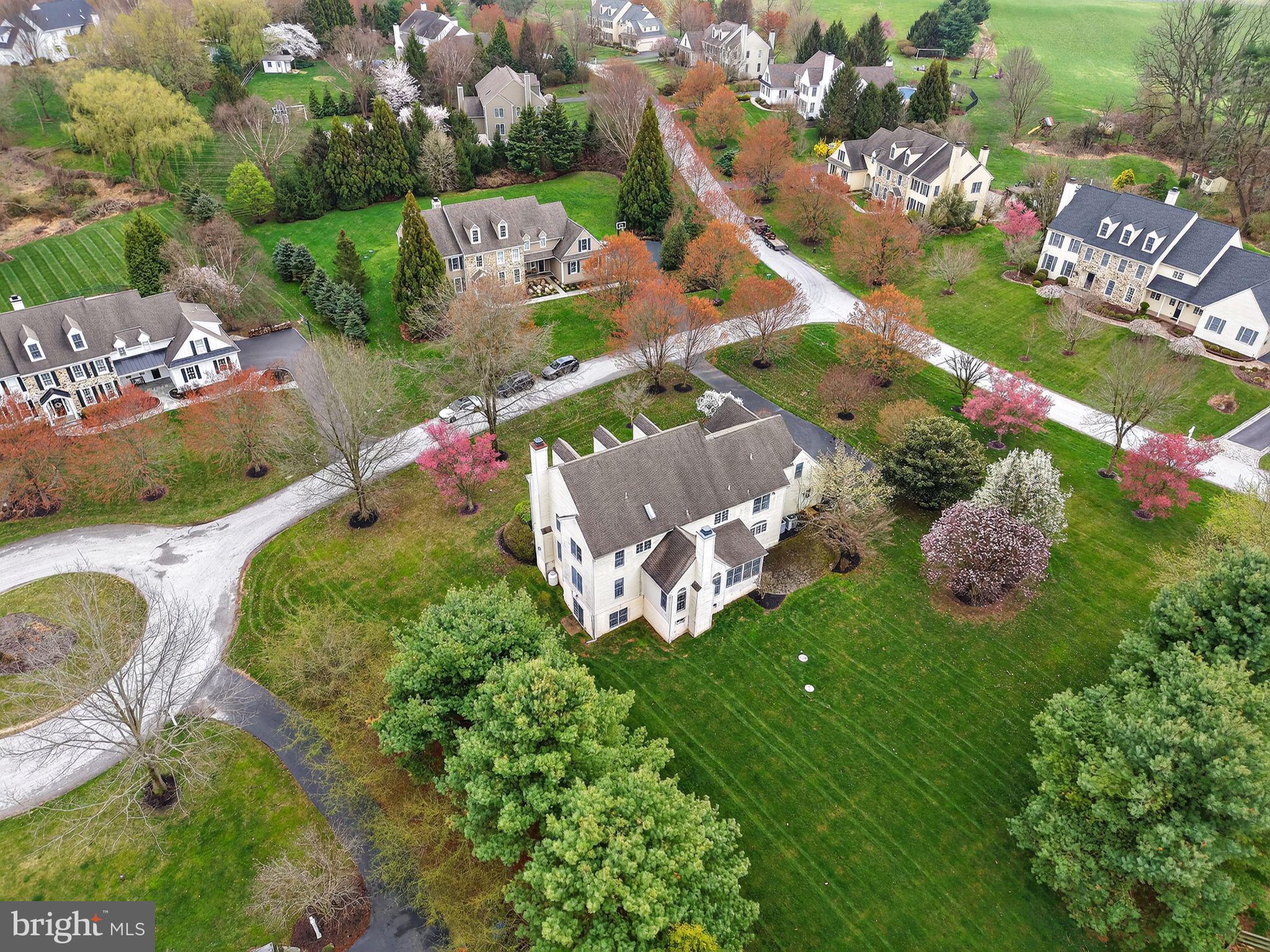 2 LIMNER COURT