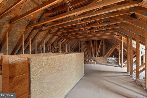 2 LIMNER COURT