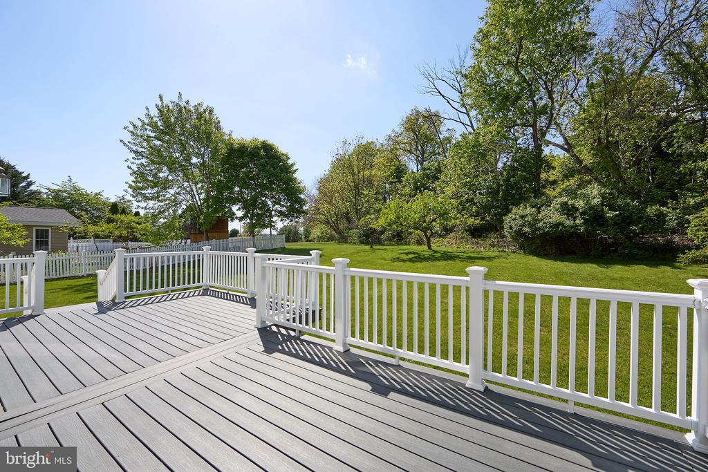 305 MCFARLAND DRIVE