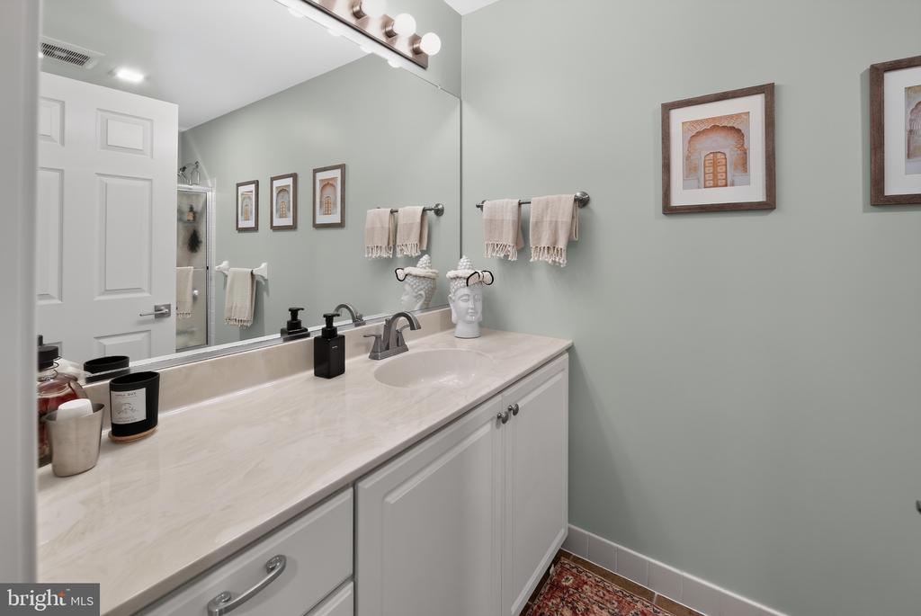 477 FAIRMONT DRIVE Unit: 236