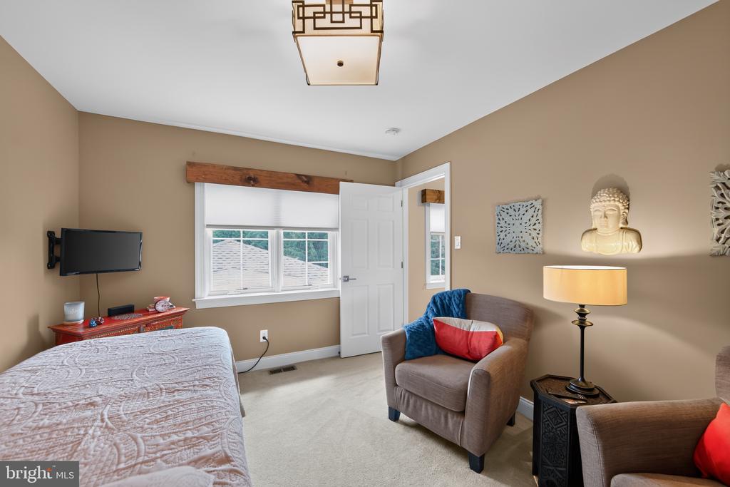 477 FAIRMONT DRIVE Unit: 236