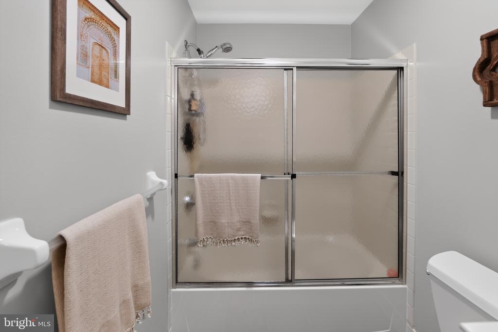 477 FAIRMONT DRIVE Unit: 236