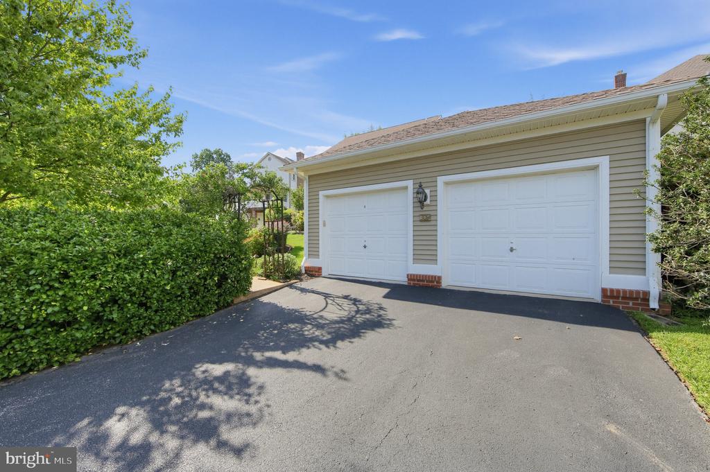 309 SUNDANCE DRIVE