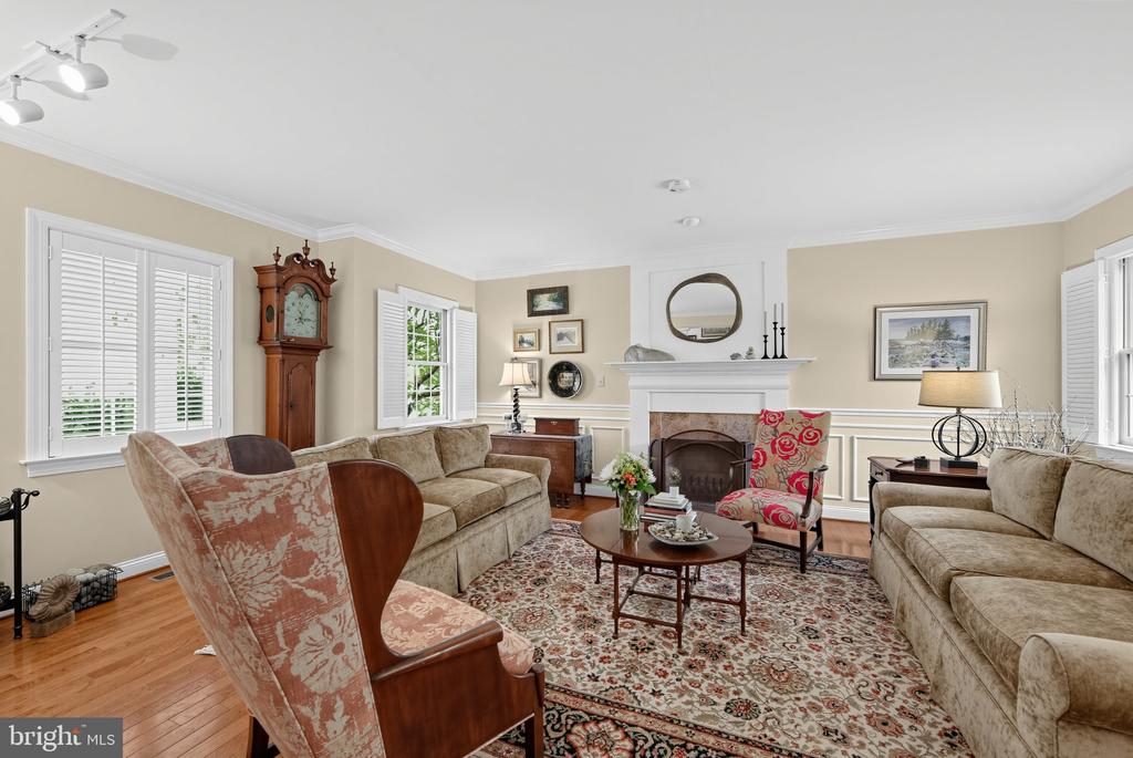 309 SUNDANCE DRIVE