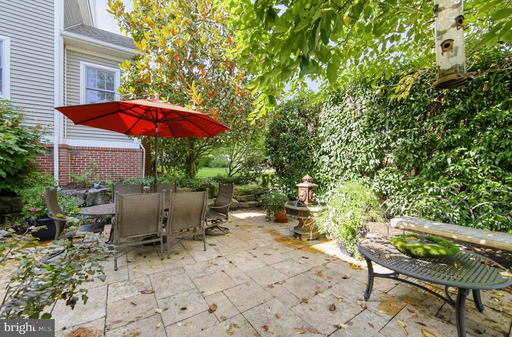 309 SUNDANCE DRIVE
