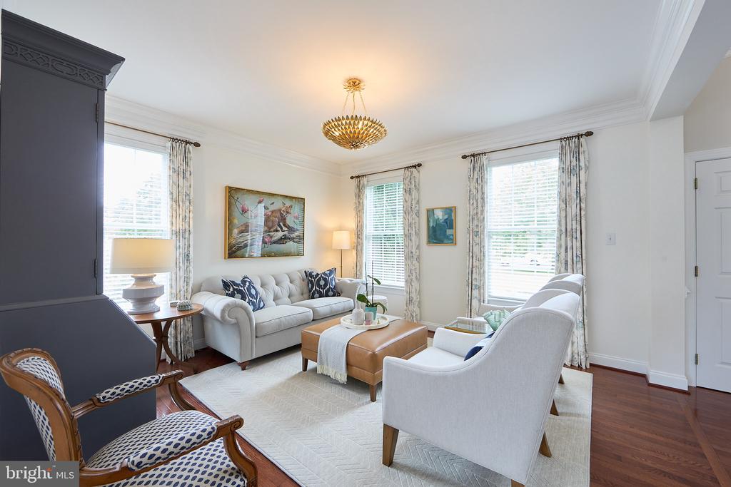 48 LILY POND LANE