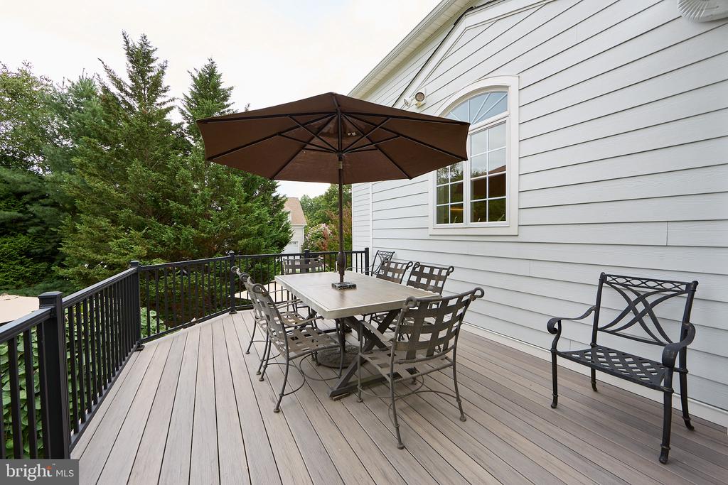 48 LILY POND LANE