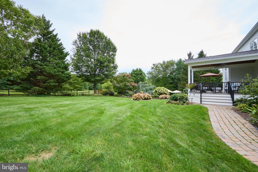 48 LILY POND LANE