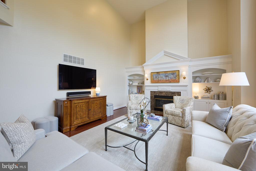 48 LILY POND LANE
