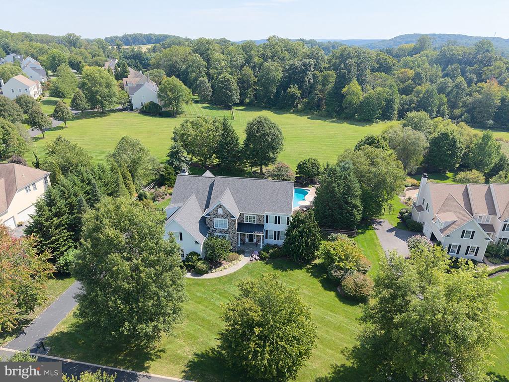 48 LILY POND LANE