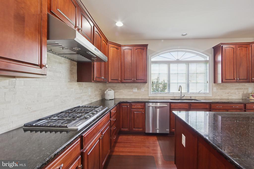 3996 POWELL ROAD