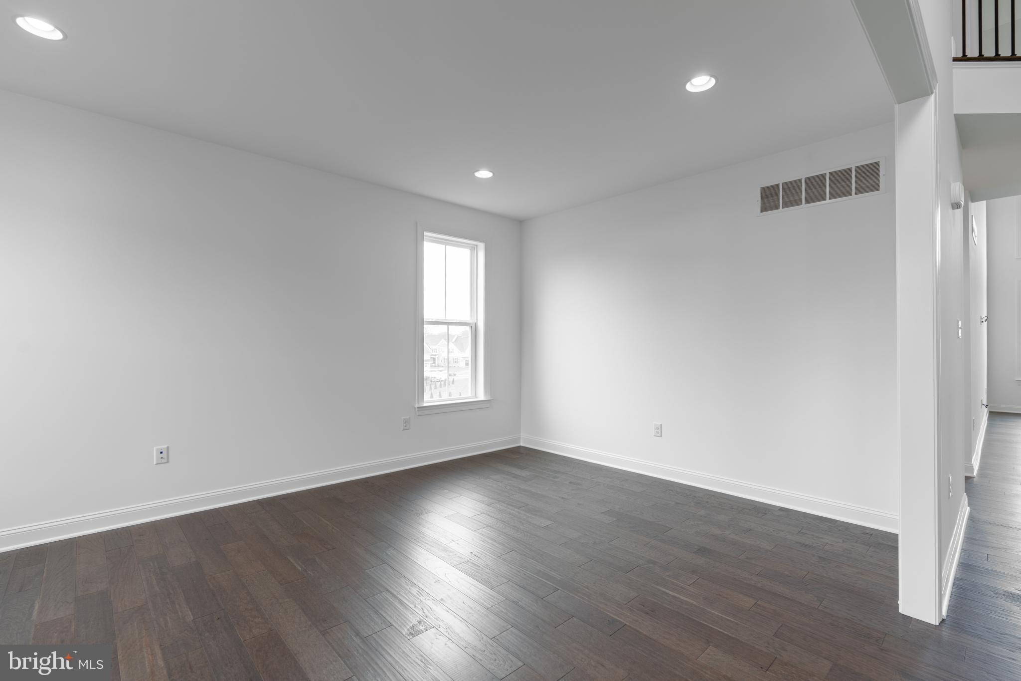 409 LONGVIEW