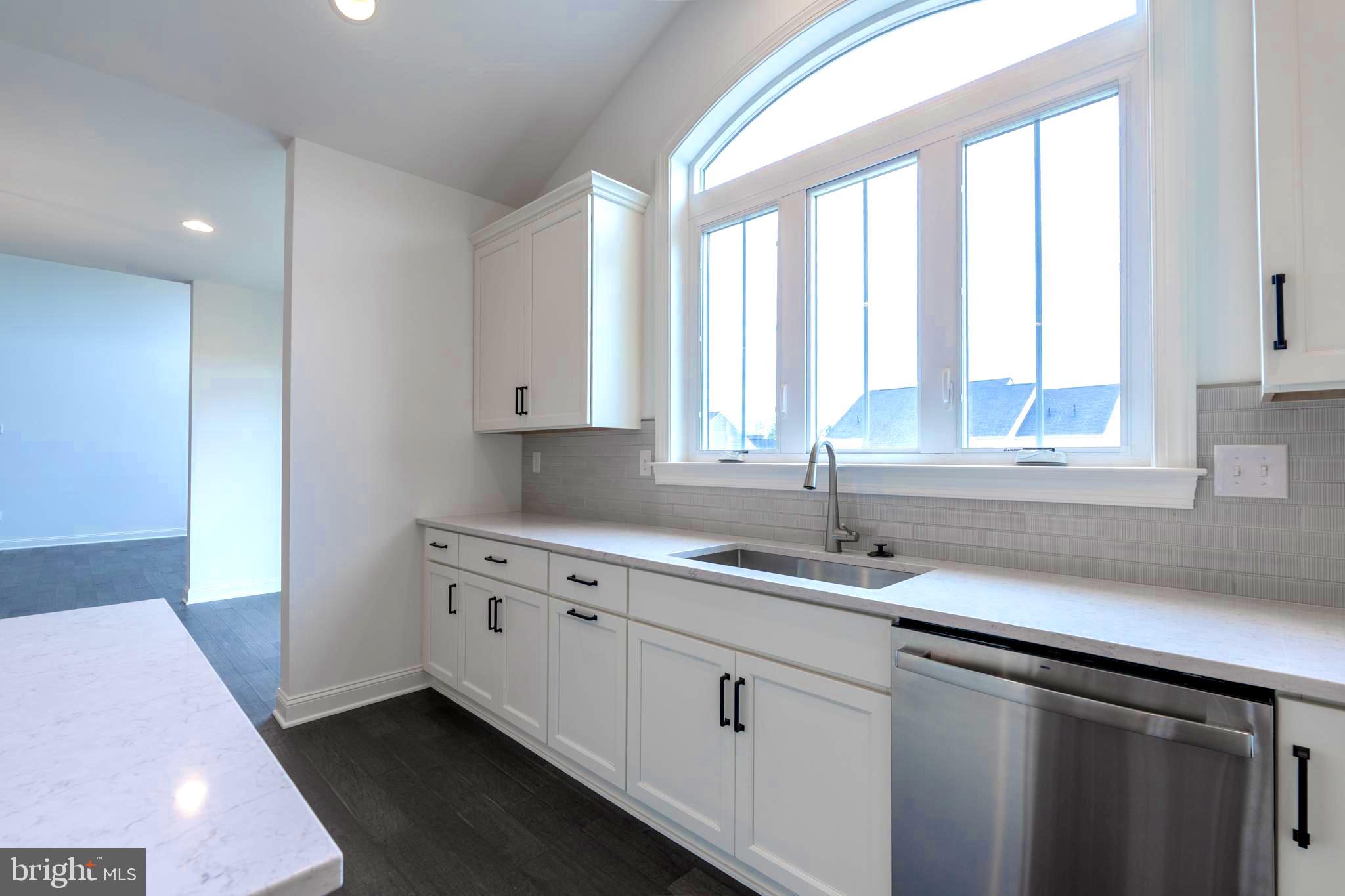 409 LONGVIEW
