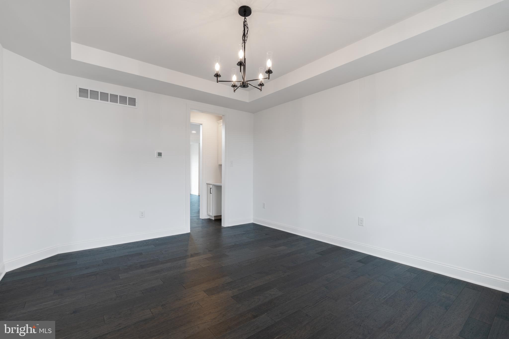 409 LONGVIEW