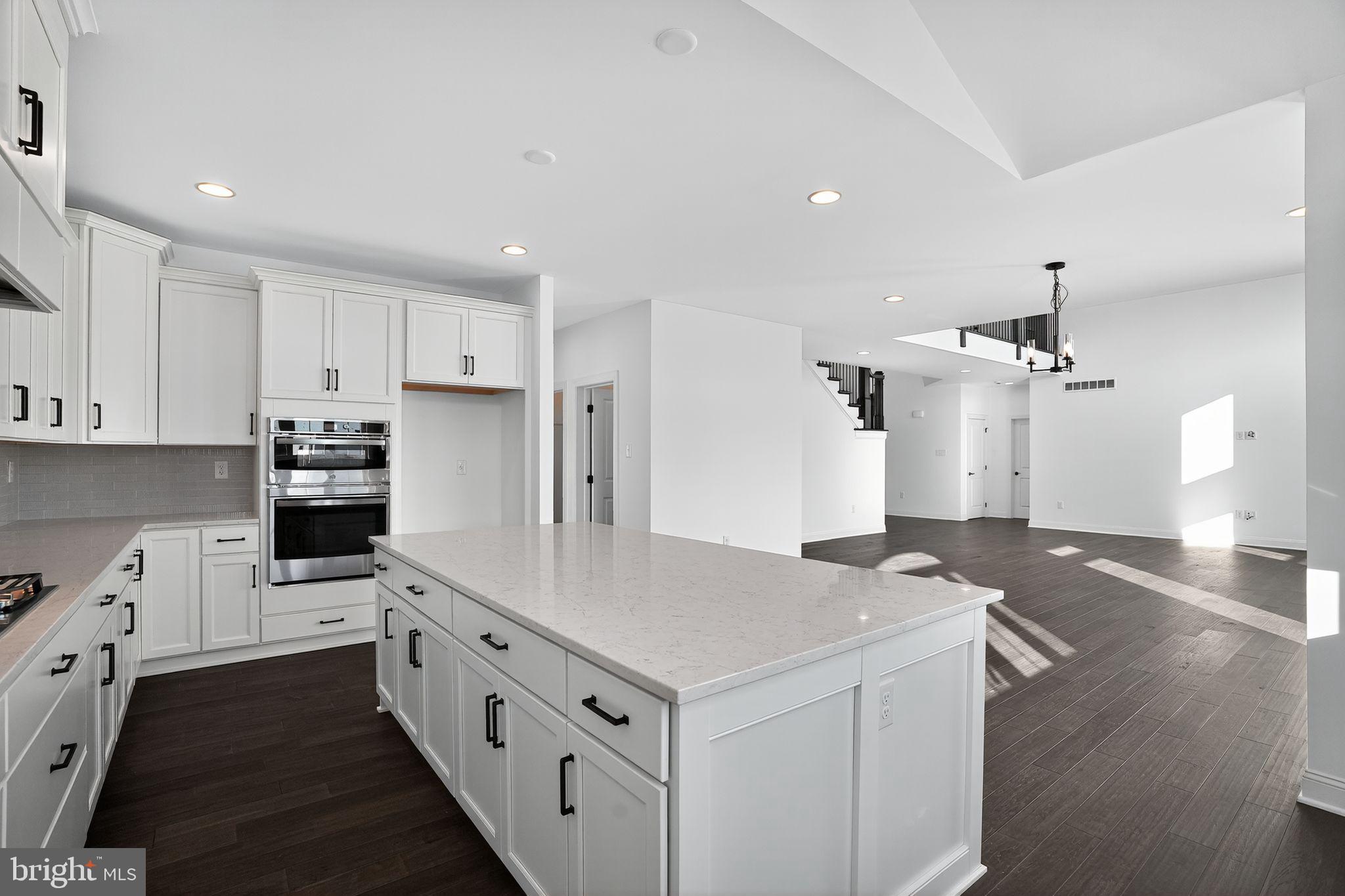 409 LONGVIEW DRIVE
