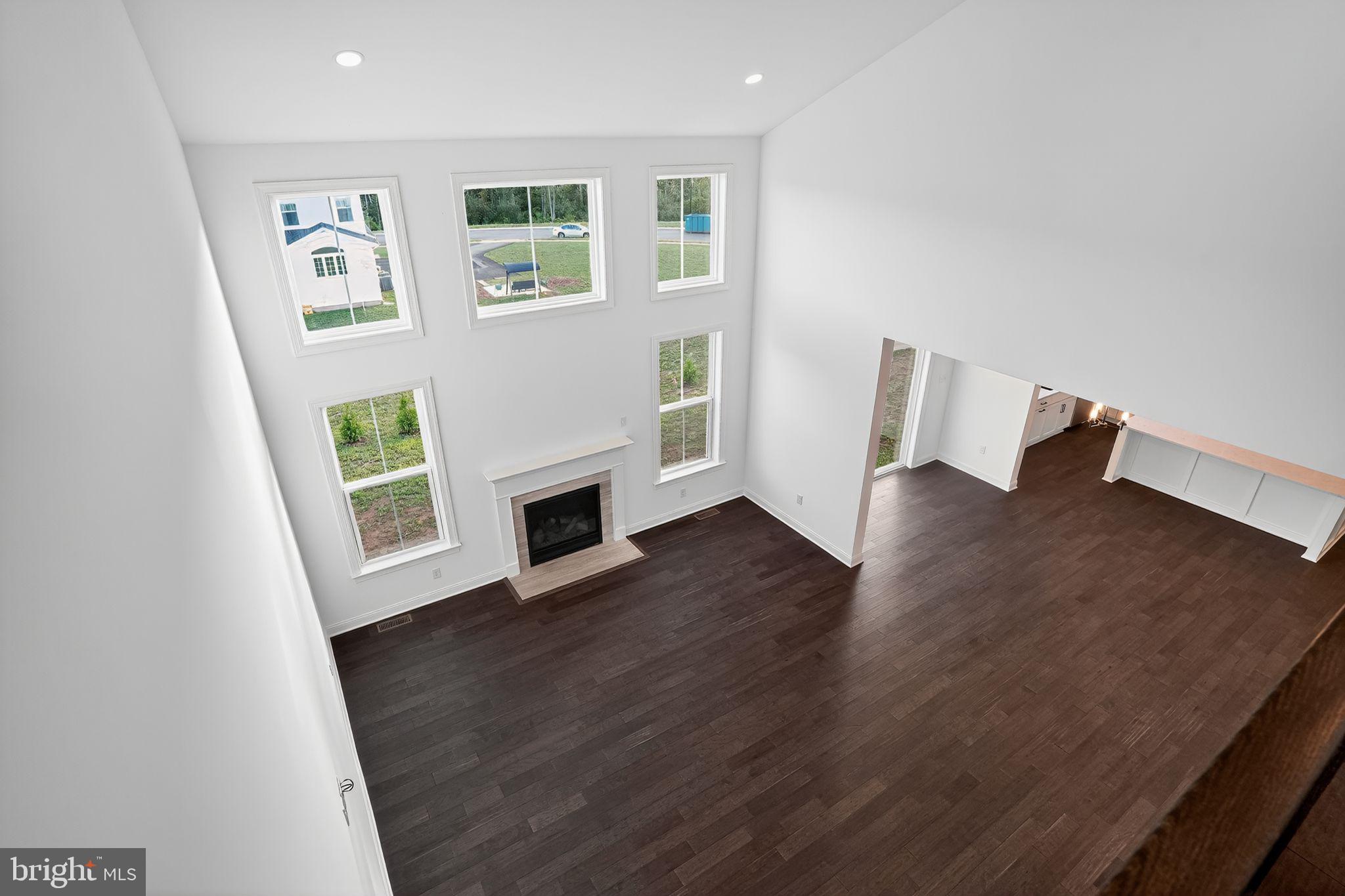 409 LONGVIEW DRIVE