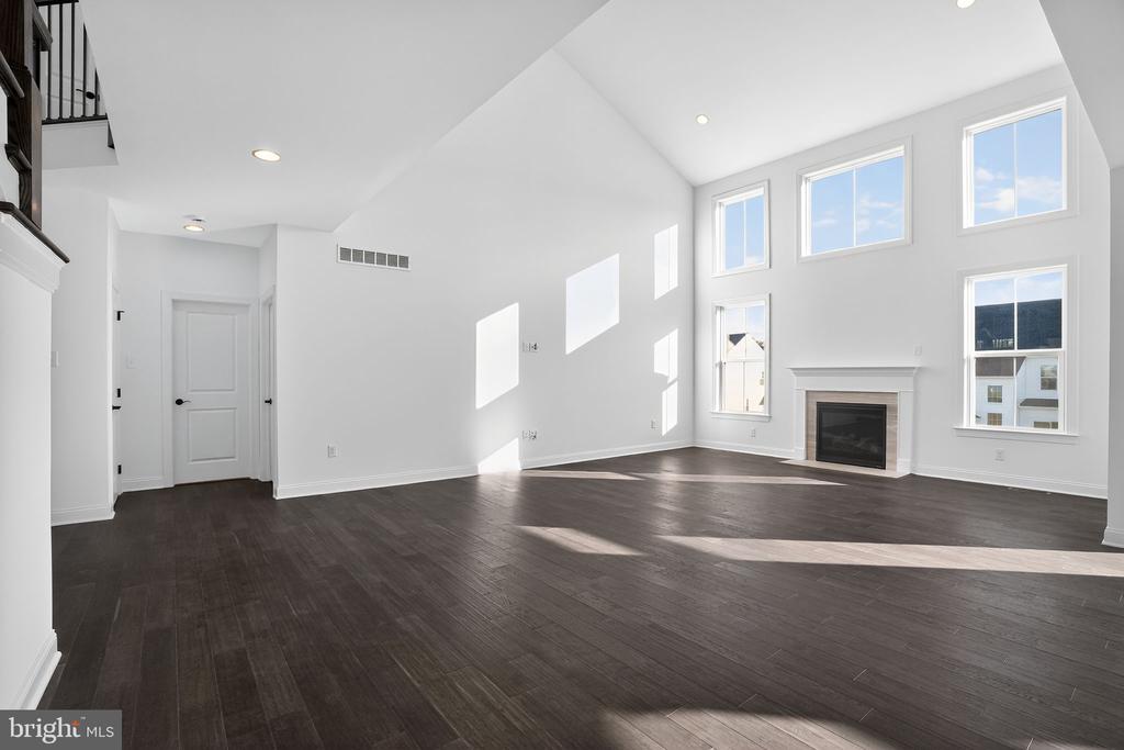 409 LONGVIEW DRIVE