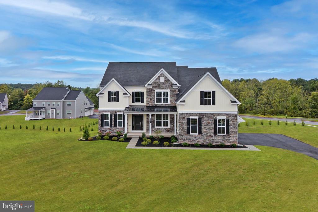 409 LONGVIEW DRIVE