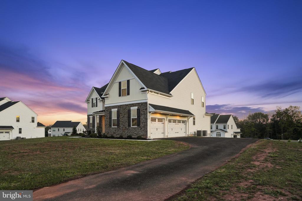 409 LONGVIEW DRIVE
