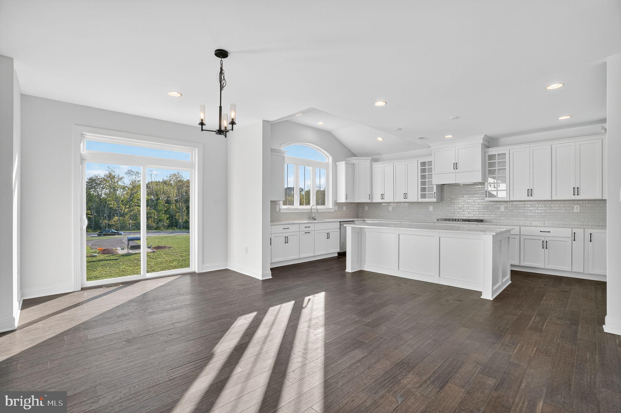 409 LONGVIEW DRIVE