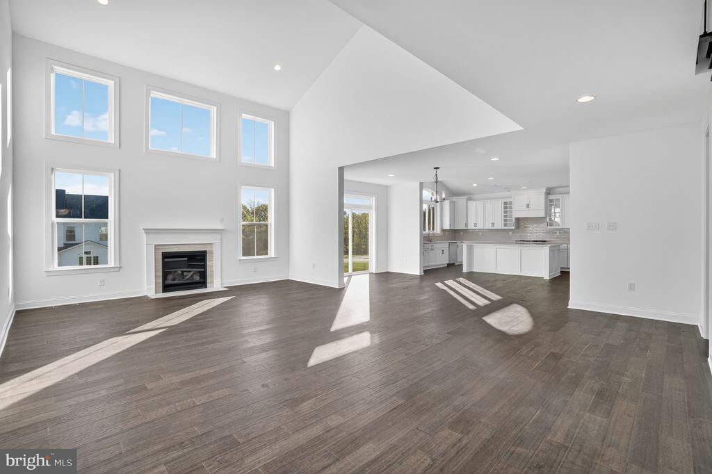 409 LONGVIEW DRIVE