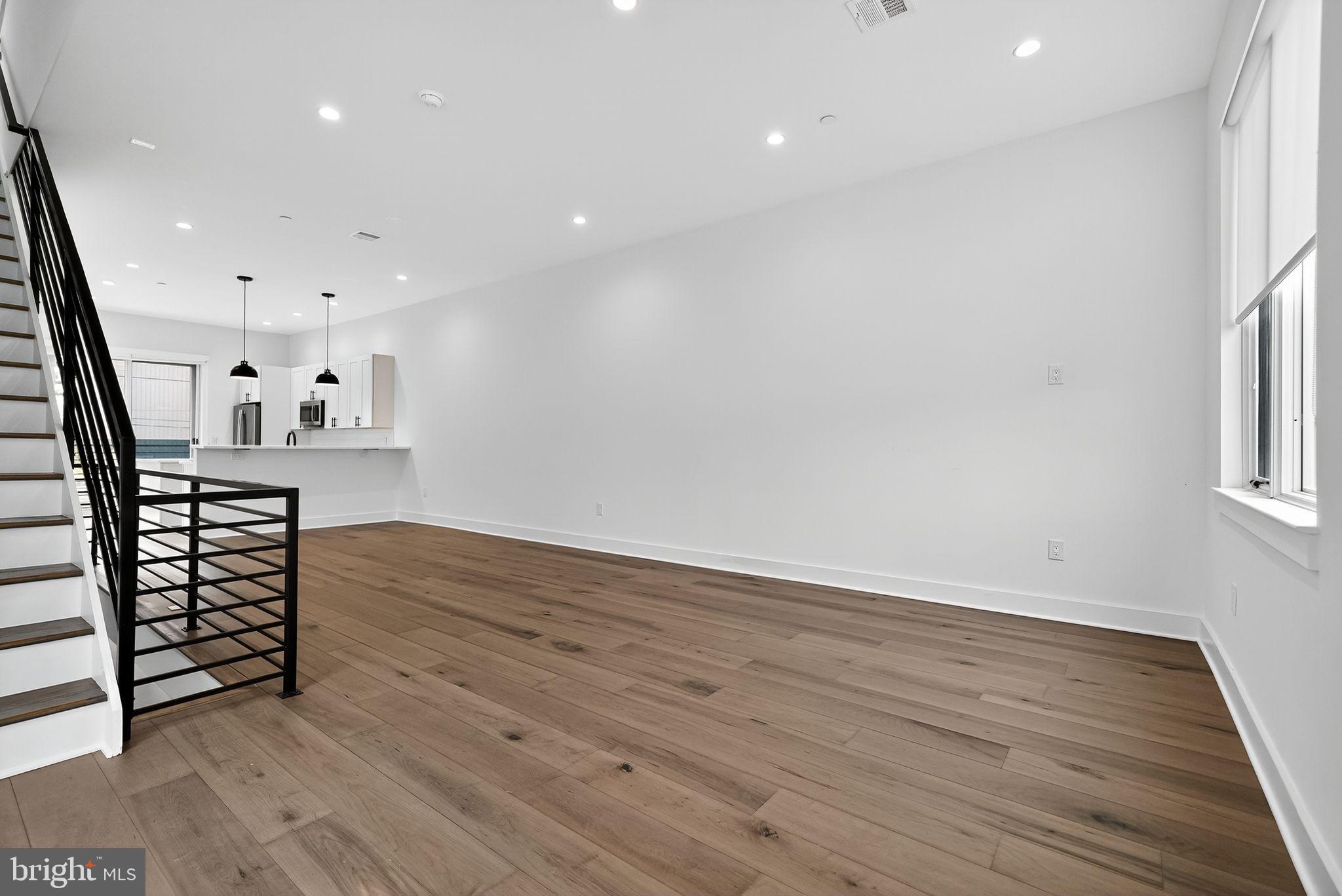 6522 MAGNOLIA STREET