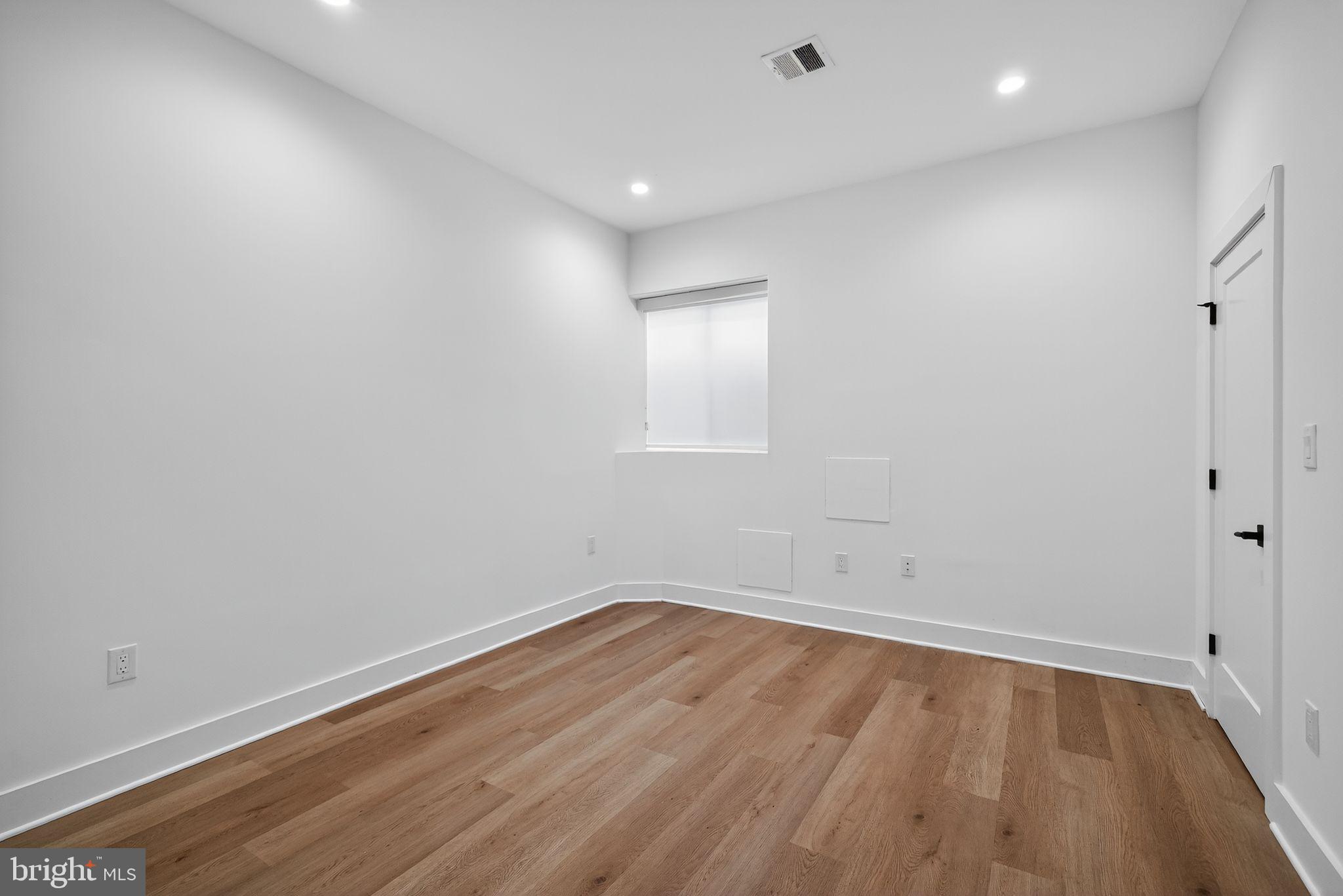 6522 MAGNOLIA STREET