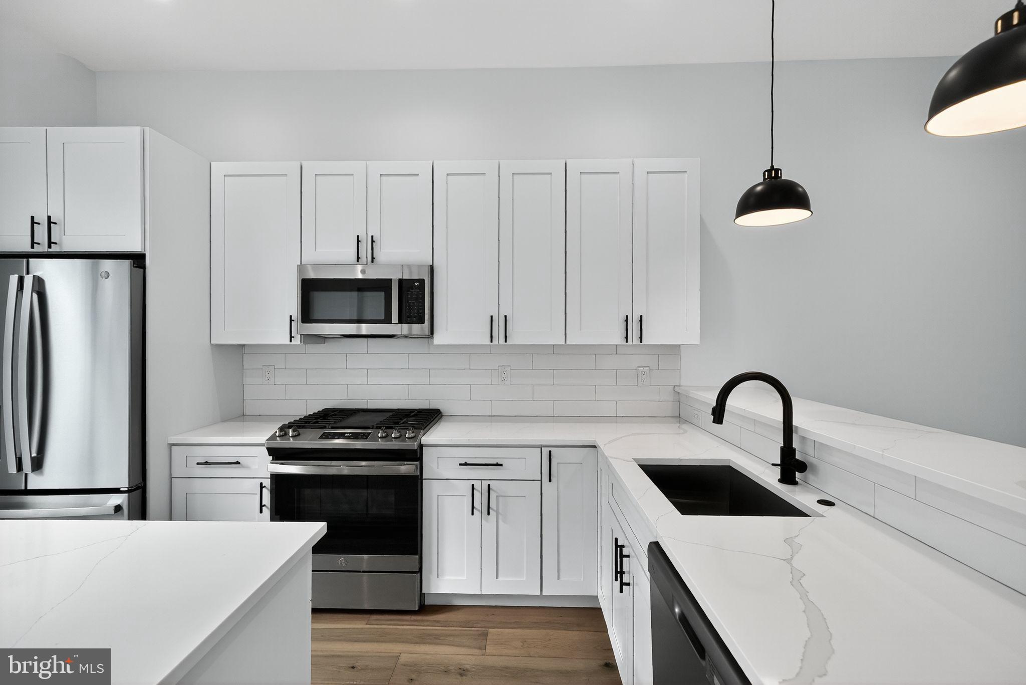 6522 MAGNOLIA STREET