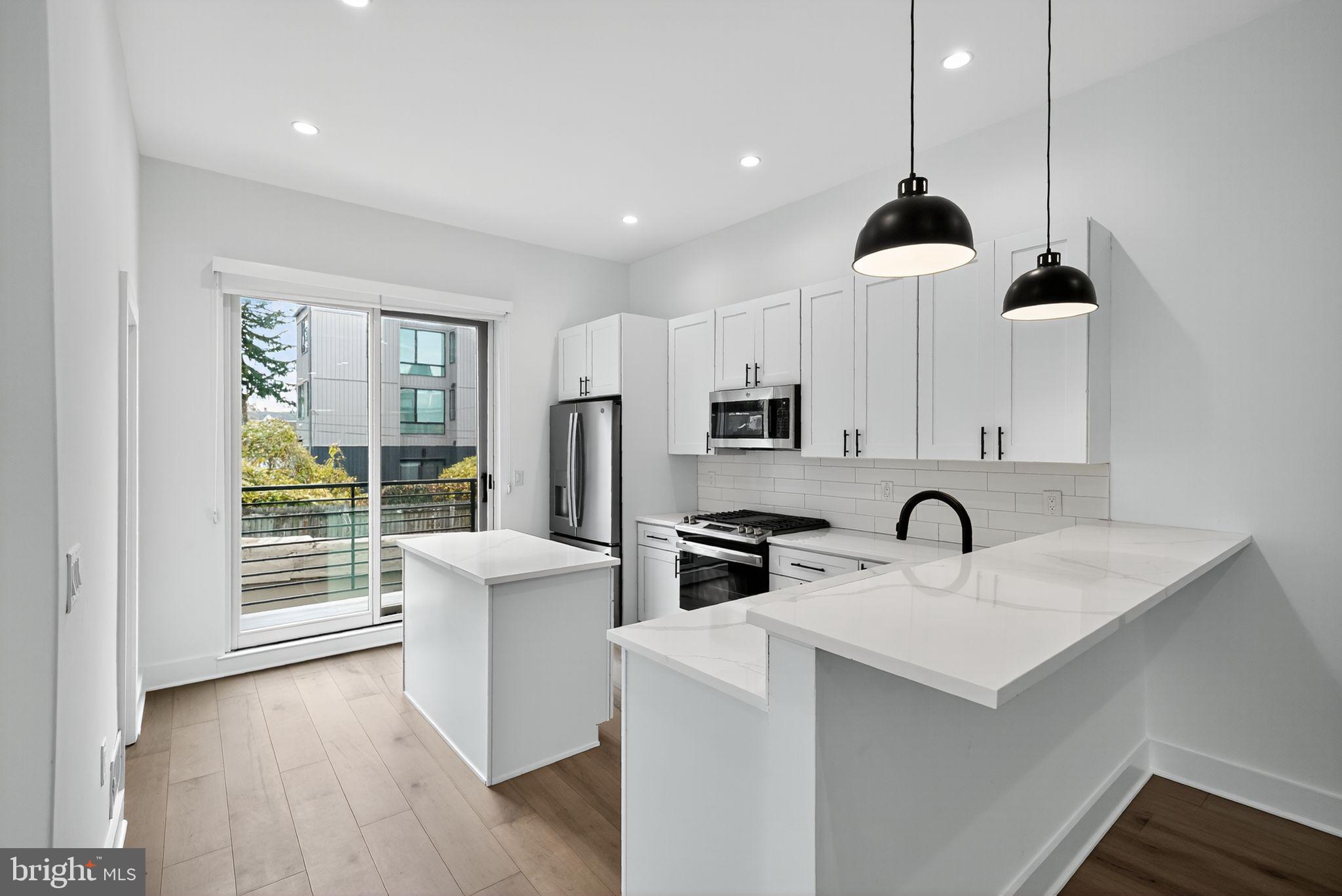 6522 MAGNOLIA STREET