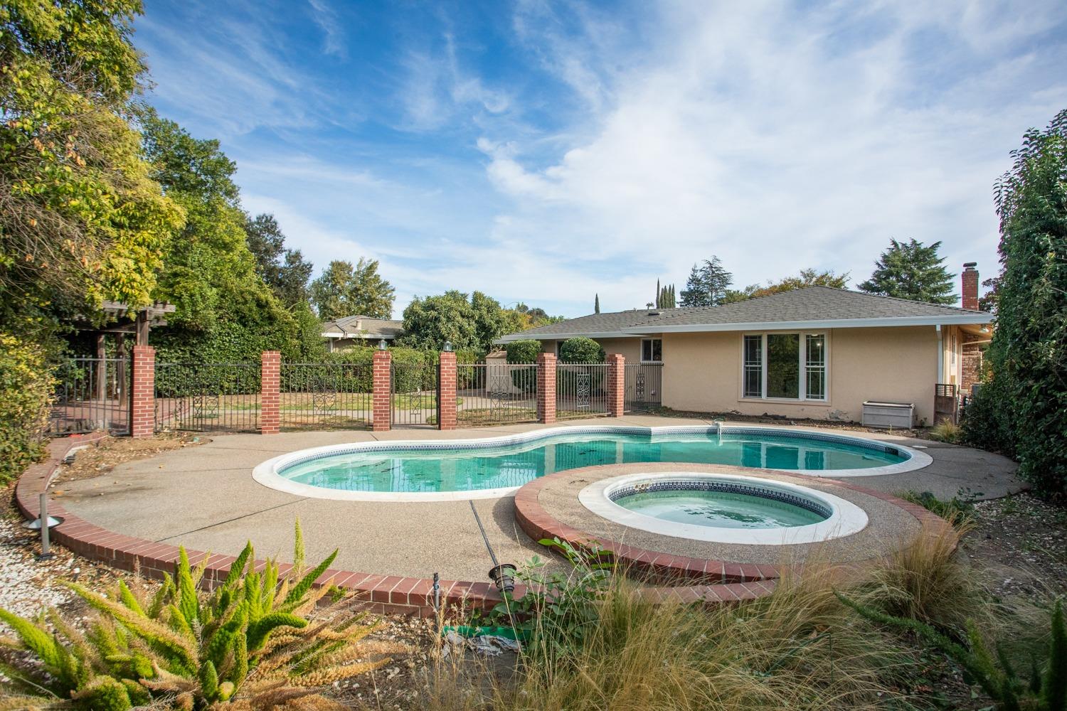 5009 Cowell Boulevard