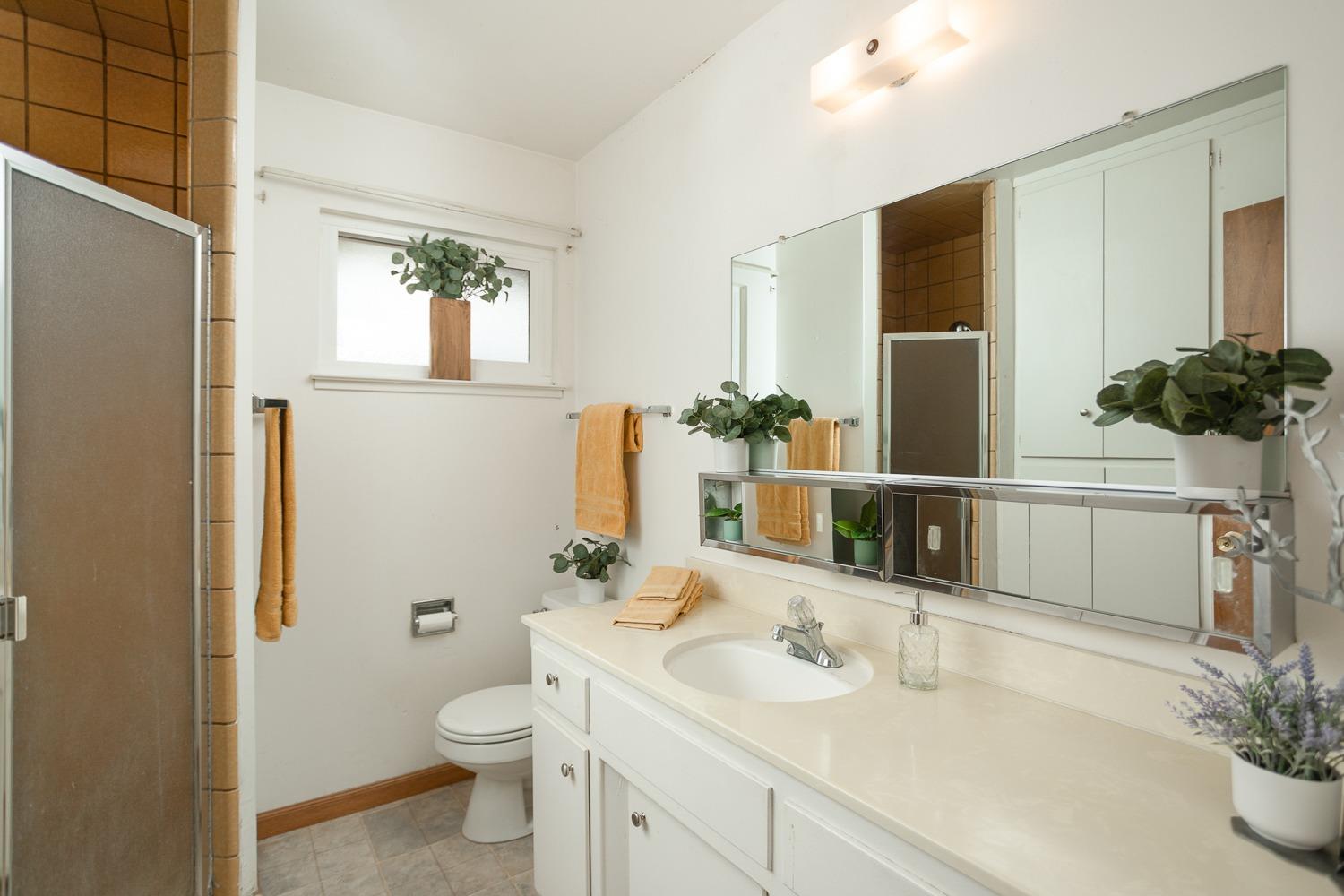 5009 Cowell Boulevard