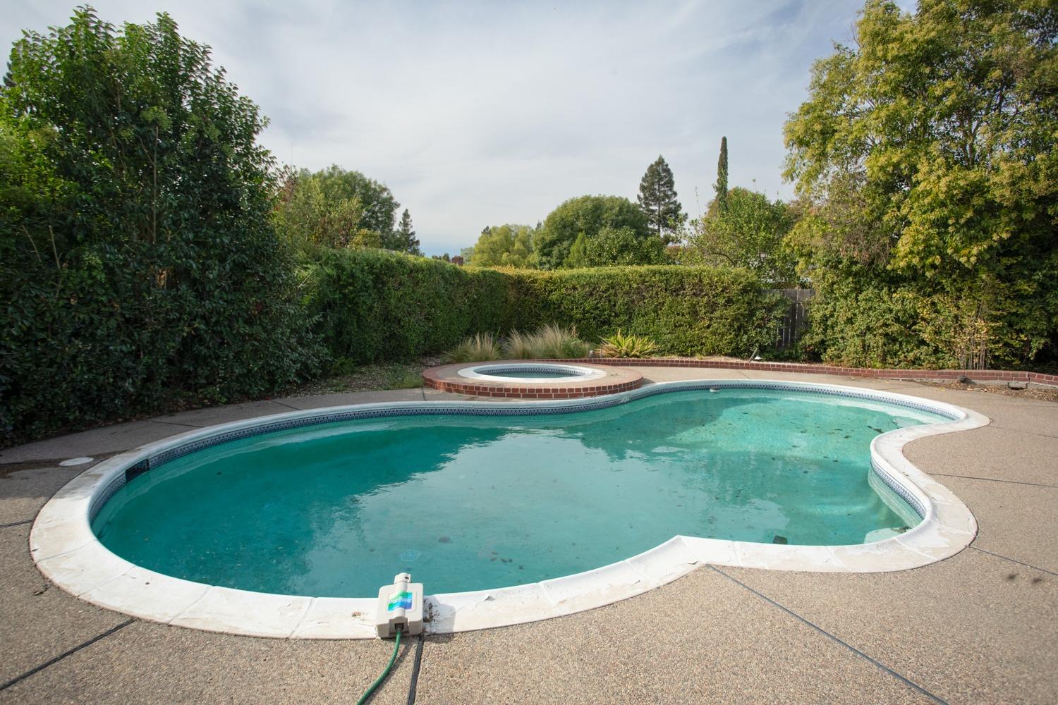 5009 Cowell Boulevard