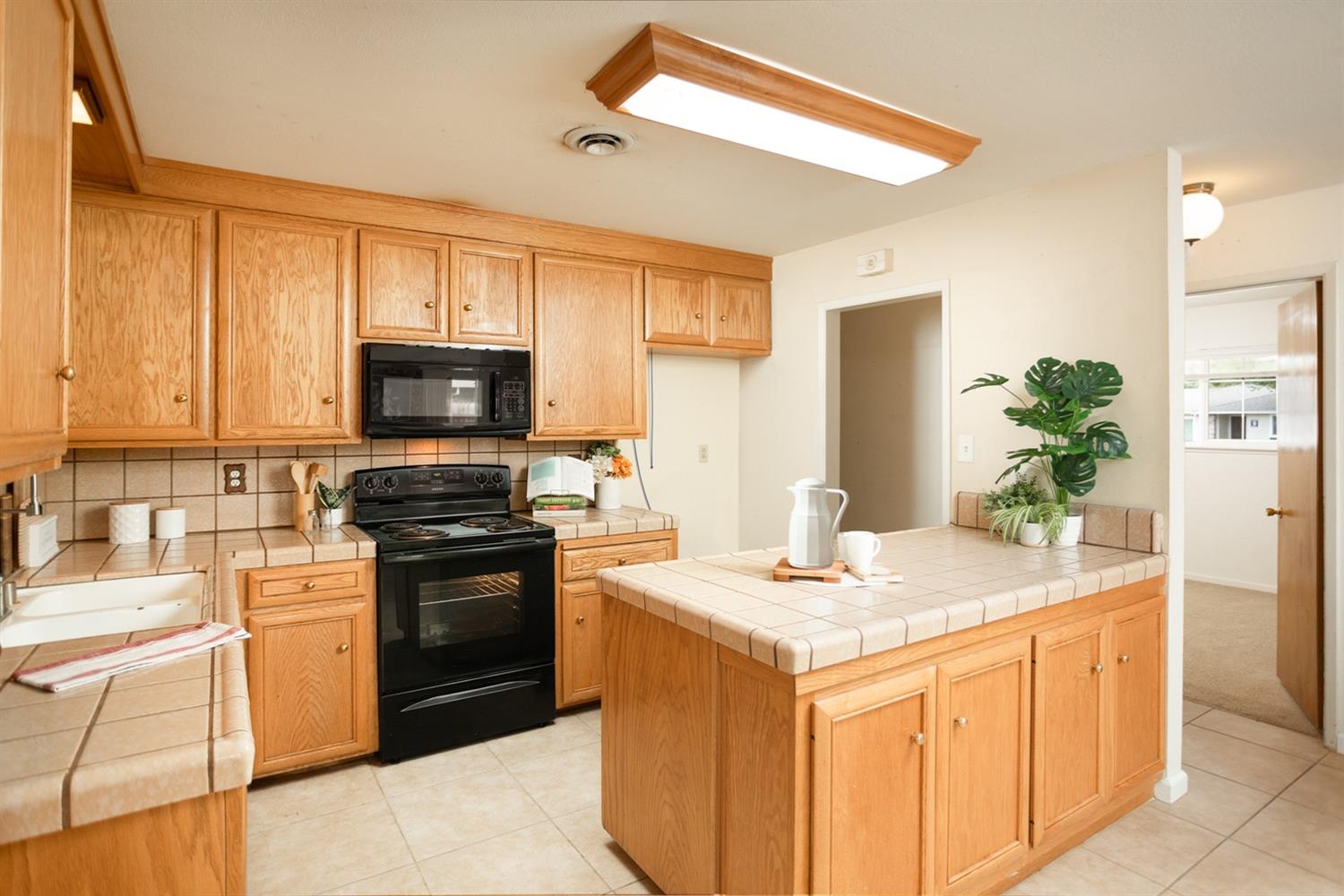 5009 Cowell Boulevard