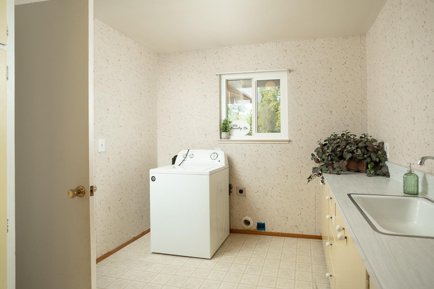 5009 Cowell Boulevard